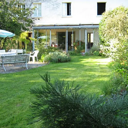 לינה וארוחת בוקר Le Moulin De 3*