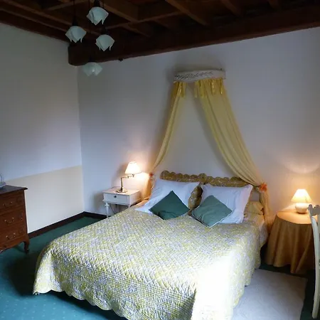 לינה וארוחת בוקר Le Moulin De